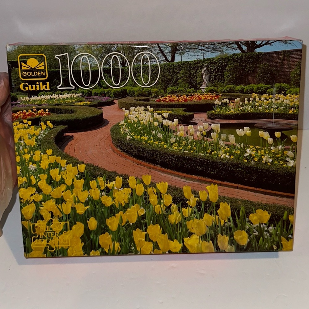 Vintage Golden Guild  Puzzle 1000 Pieces Tryon Palace Gardens,NY 1993